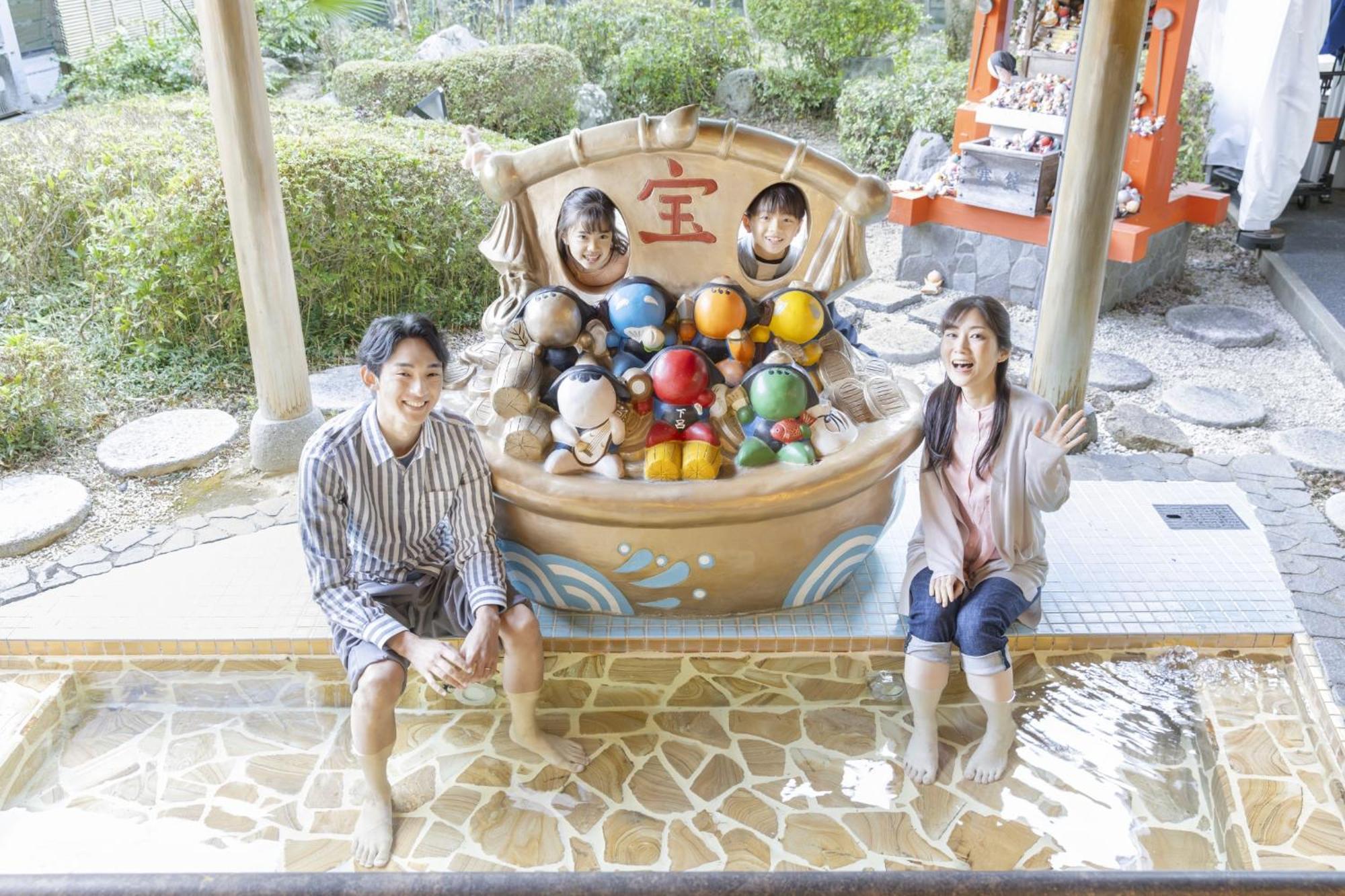 Ooedo Onsen Monogatari Premium Gero Honkan Exteriér fotografie